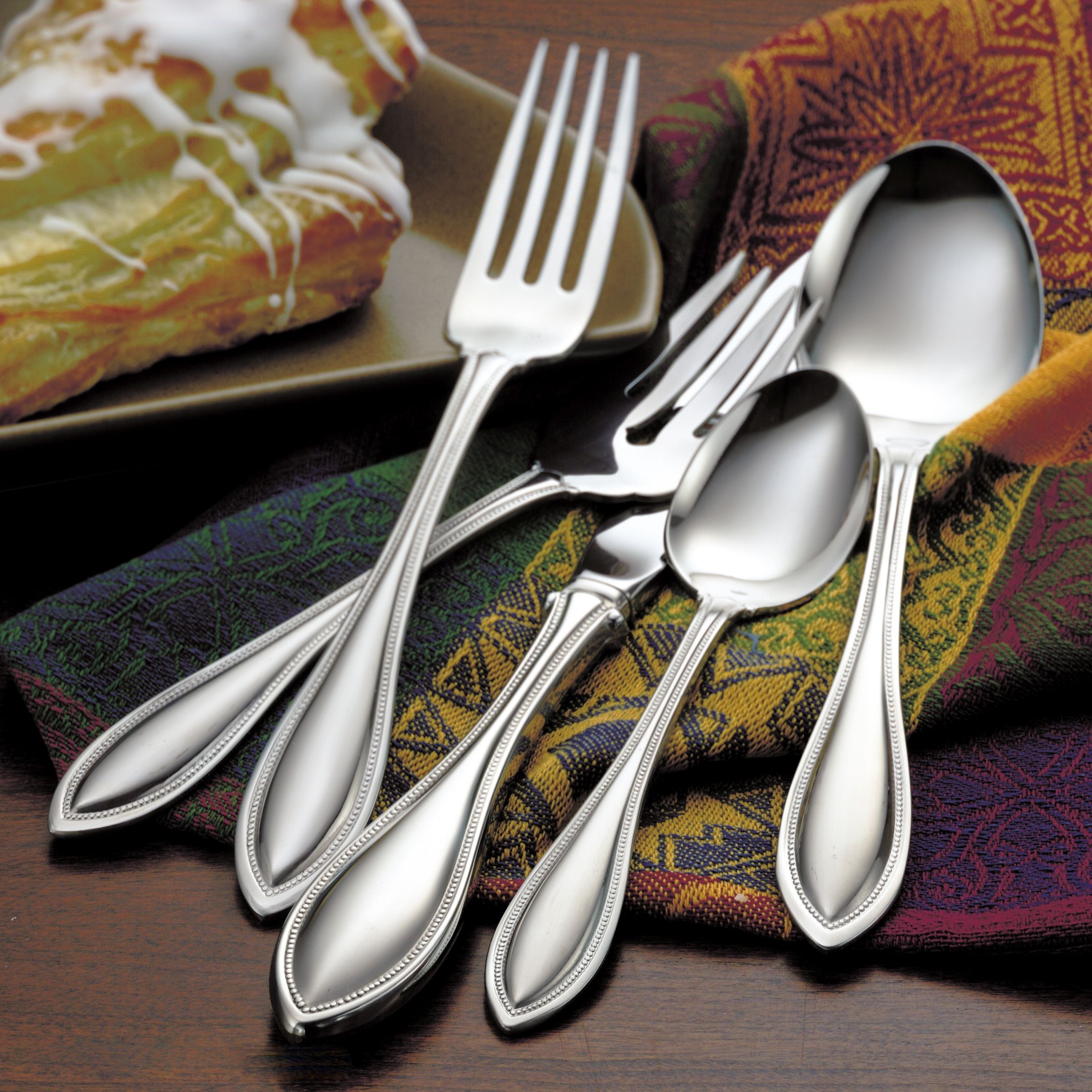 Picture of Oneida 2905020K American Harmony Oneida Flatware Set - 20 Pieces