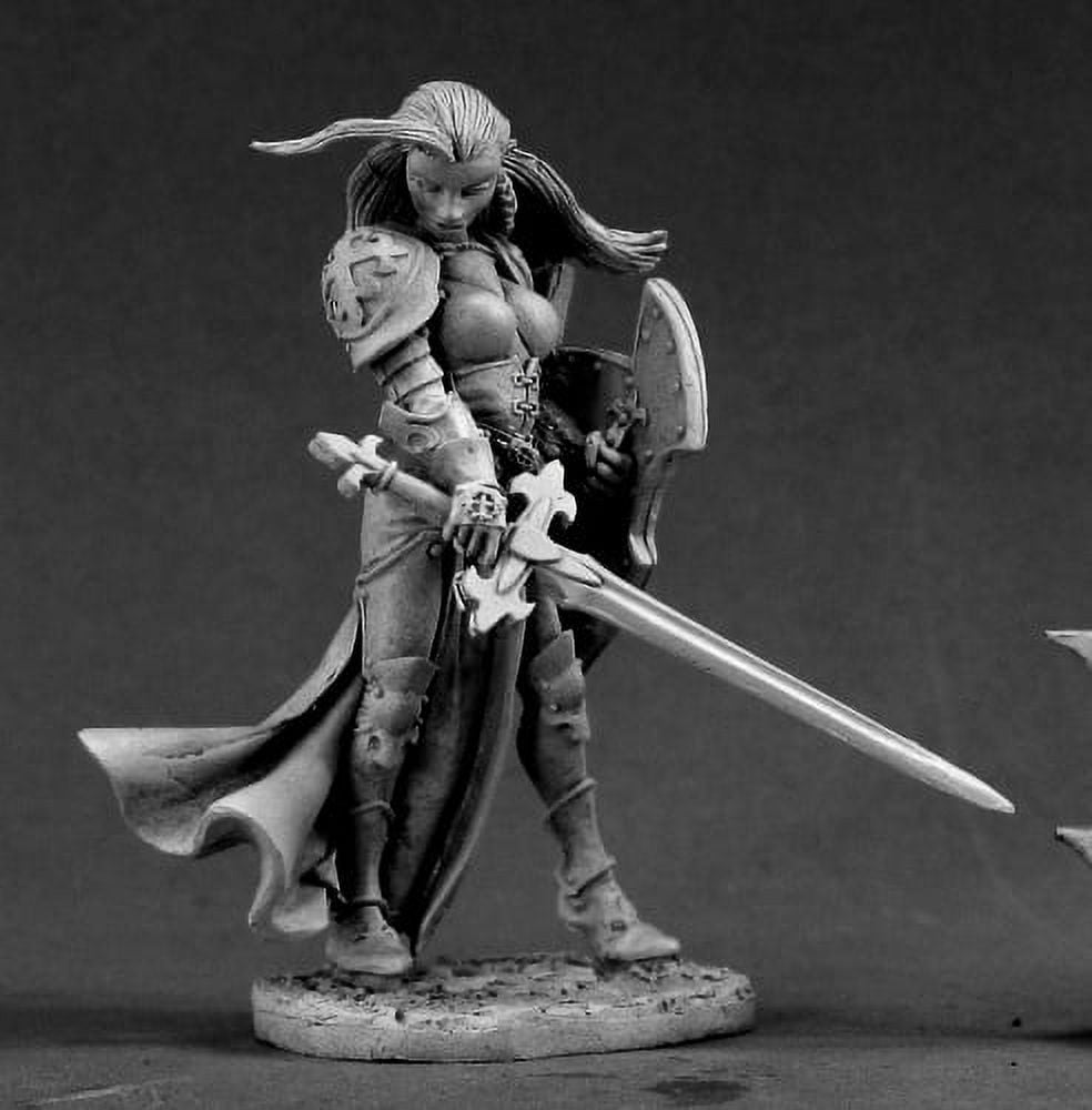 Dwarf Witch Hunter - Gray - 28mm Scale - Detailed RPG Figure