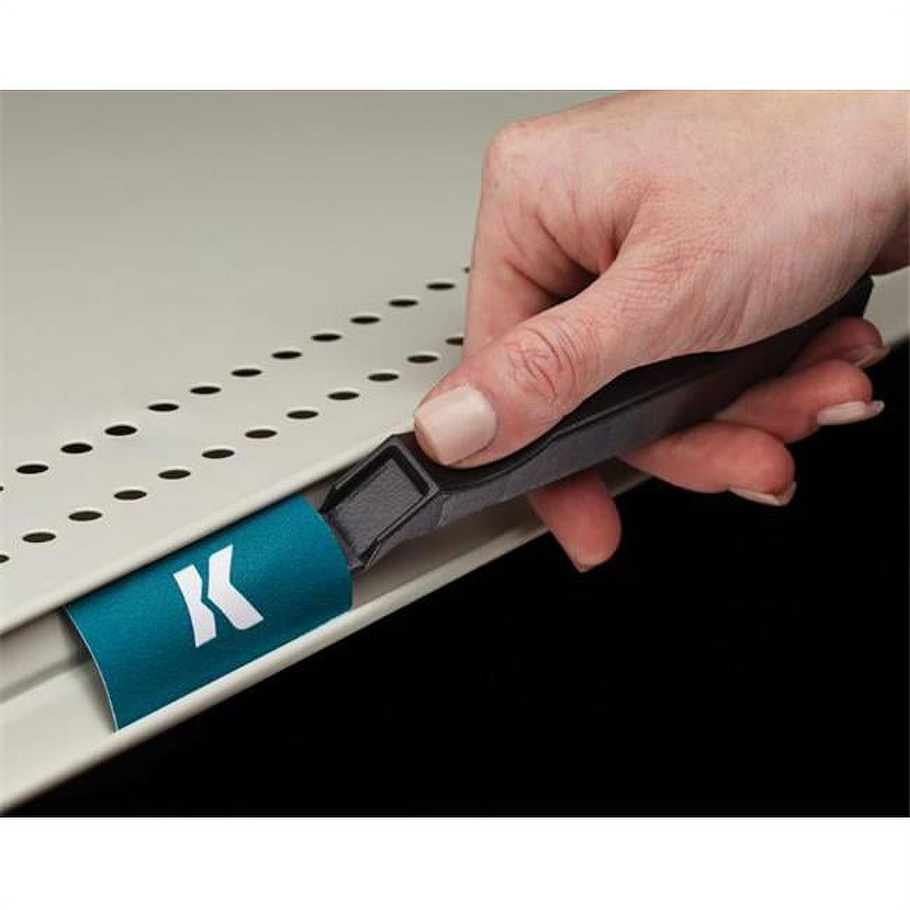 9367350 5.125 in. Accessory Fastener & Label Remover Plastic Tool, Black