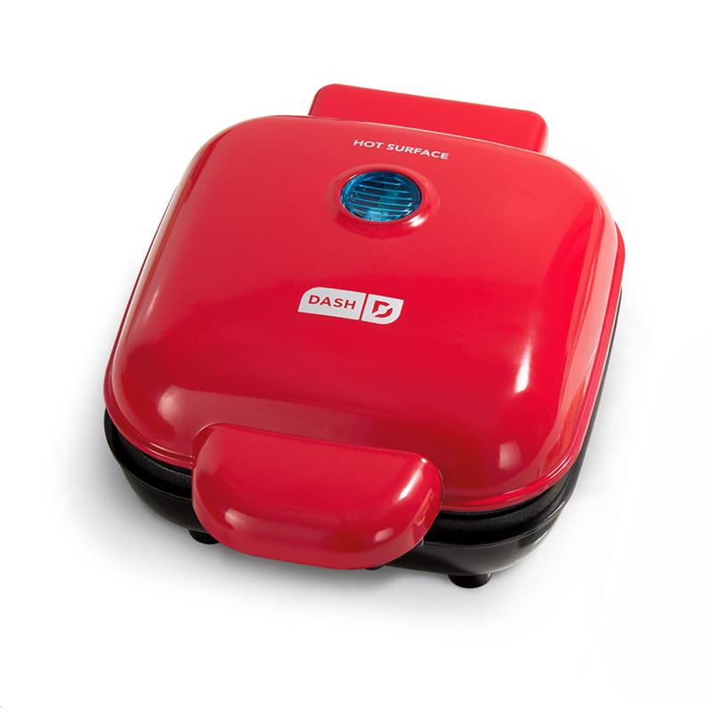 6087025 Red Plastic Nonstick Surface Sandwich Maker