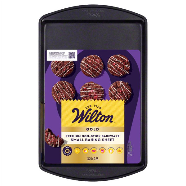 Picture of Wilton Enterprises 6089593 9 x 13 in. Gold & Black Baking Sheet