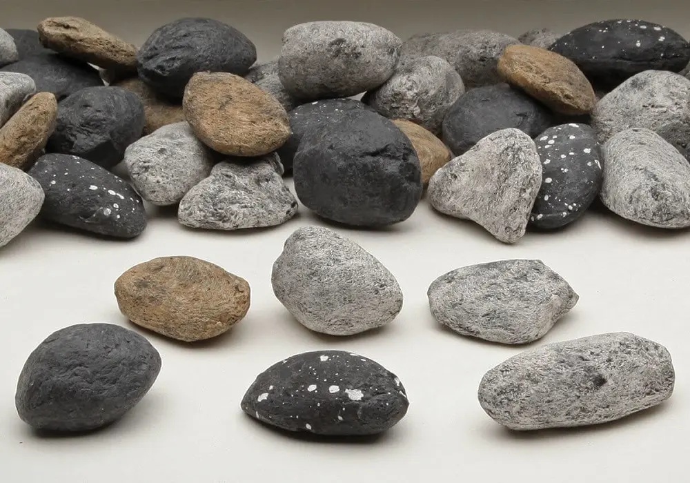 Picture of Montigo RR400SS 400 Piece Decorative River Rock Speckled Stones for 72 in. DelRay Linear Fireplaces&#44; Assorted Color