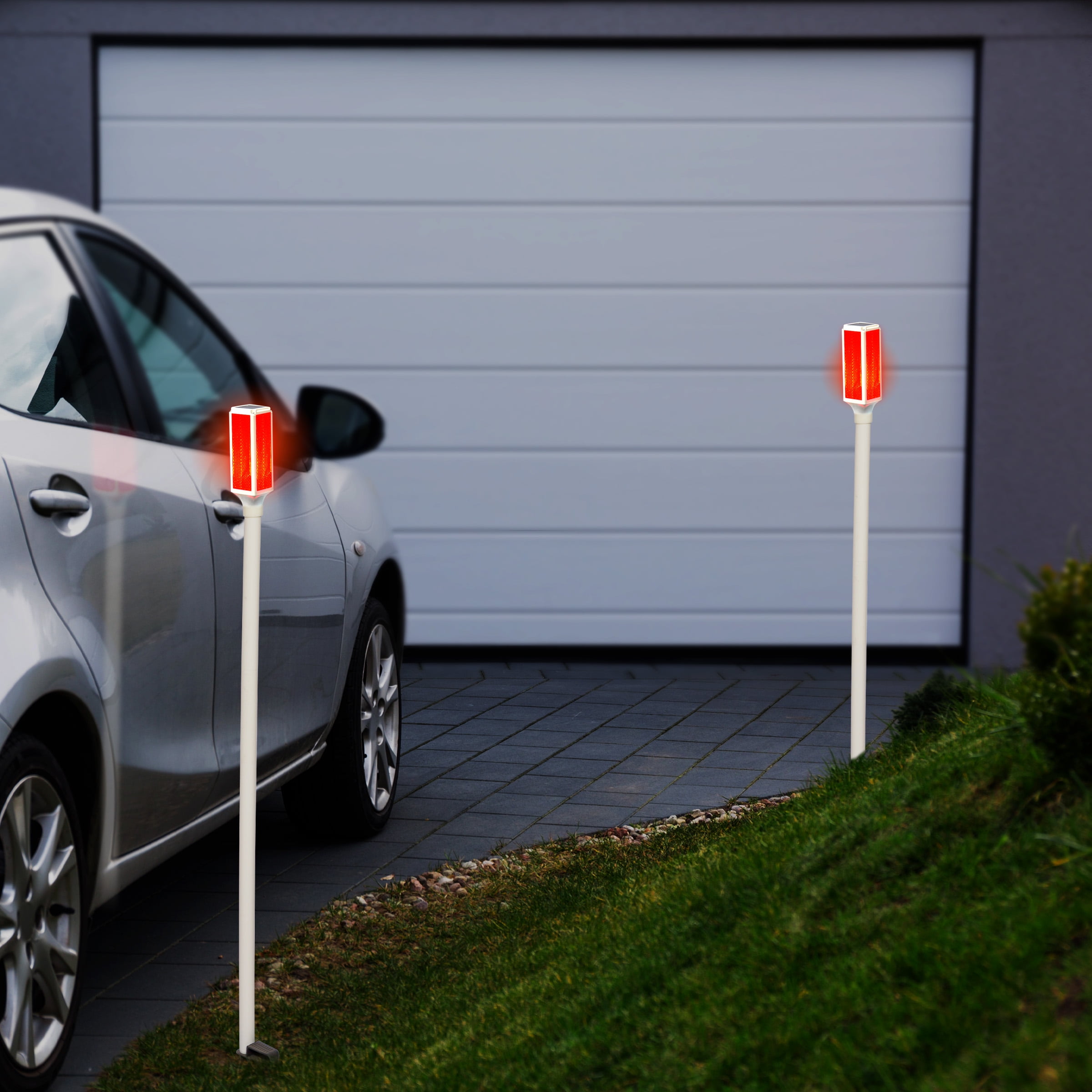 Solar Driveway Marker with Red LED Lights - Set of 2