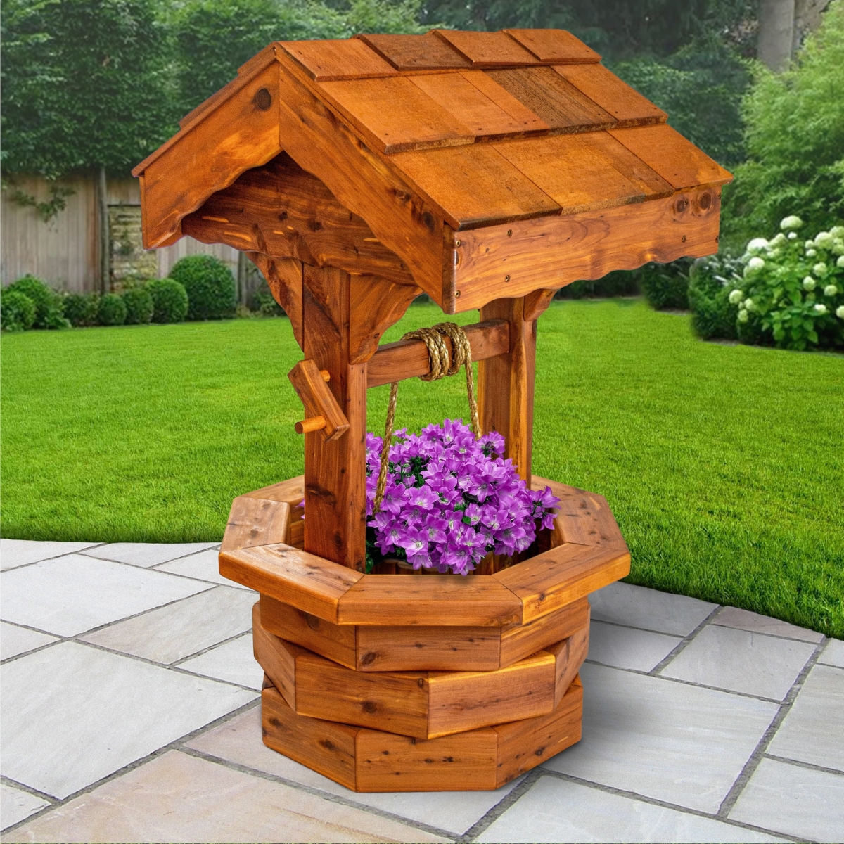 American Furniture Classics Medium Eastern Cedar Wishing-Well Planter
