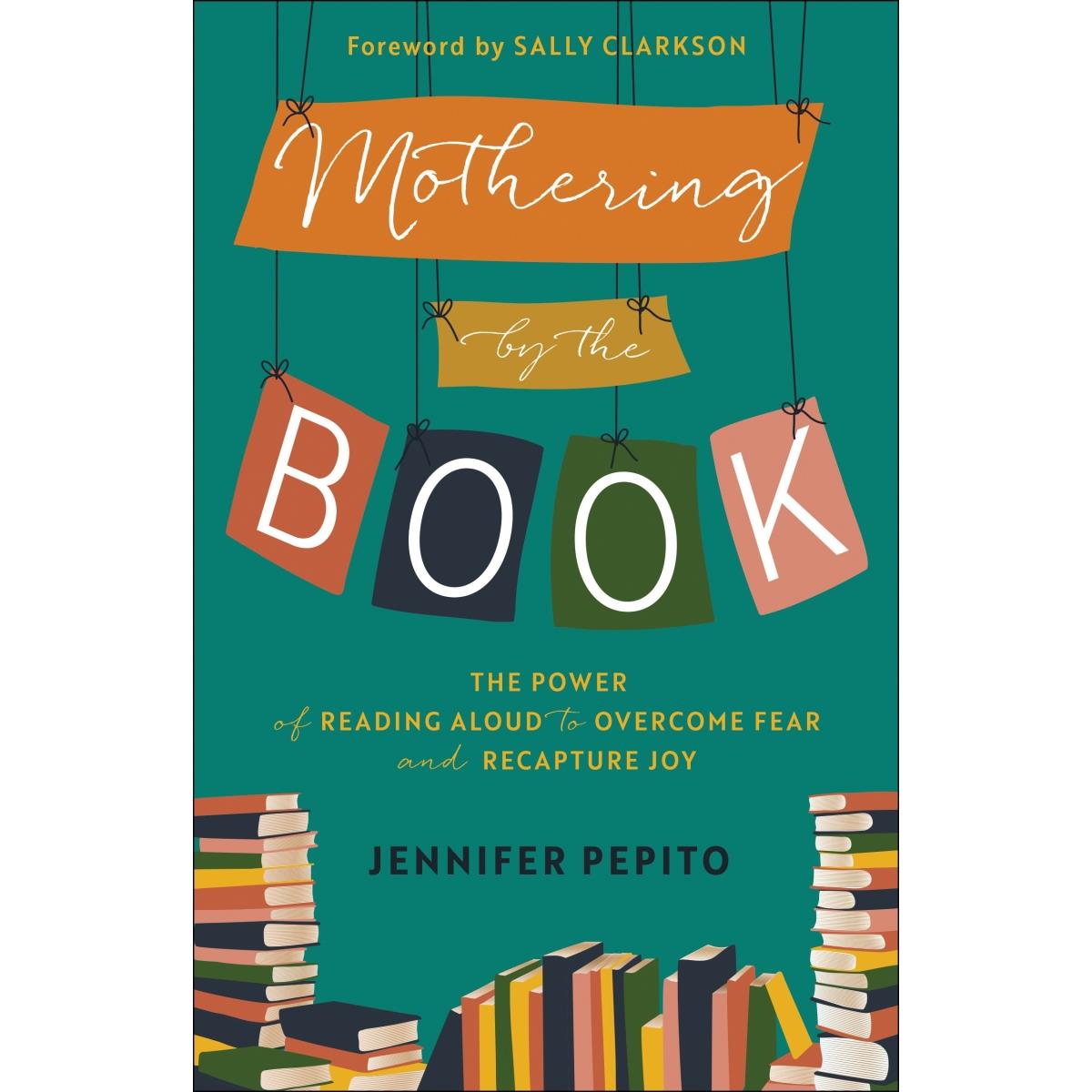 211878 Mothering by the Book