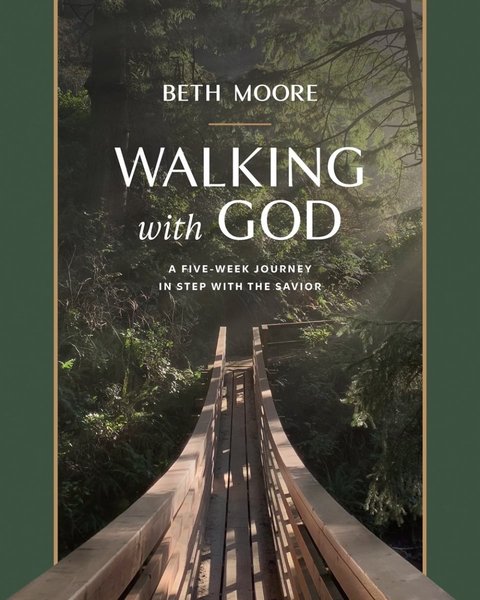 561795 Walking with God Book