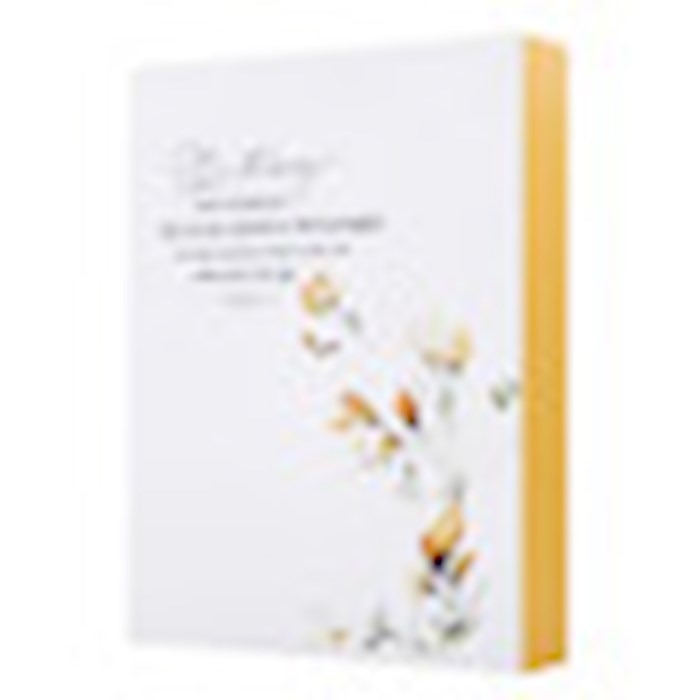 630492 5.5 x 7.25 in. Be Strong & Courageous Word Block