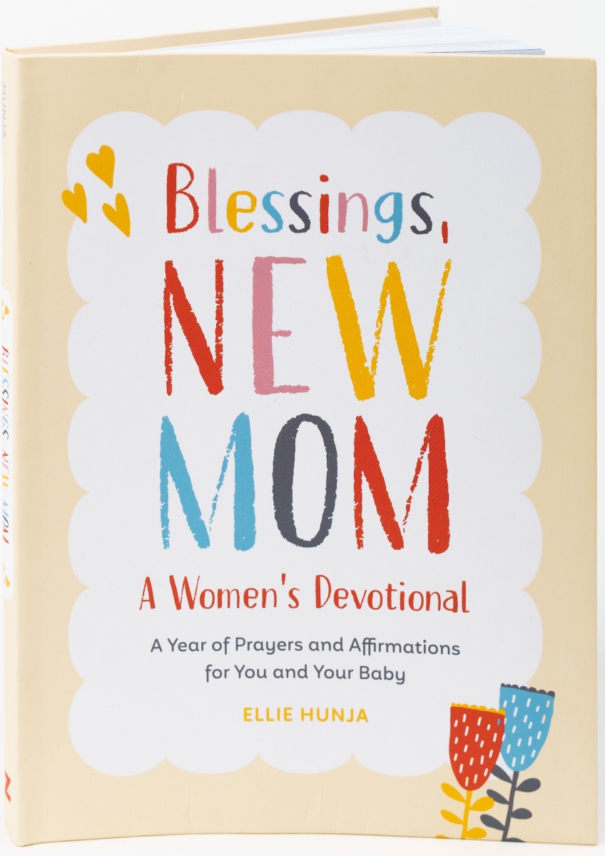 383223 Blessings   Mom - A Women Devotional Trade Paper