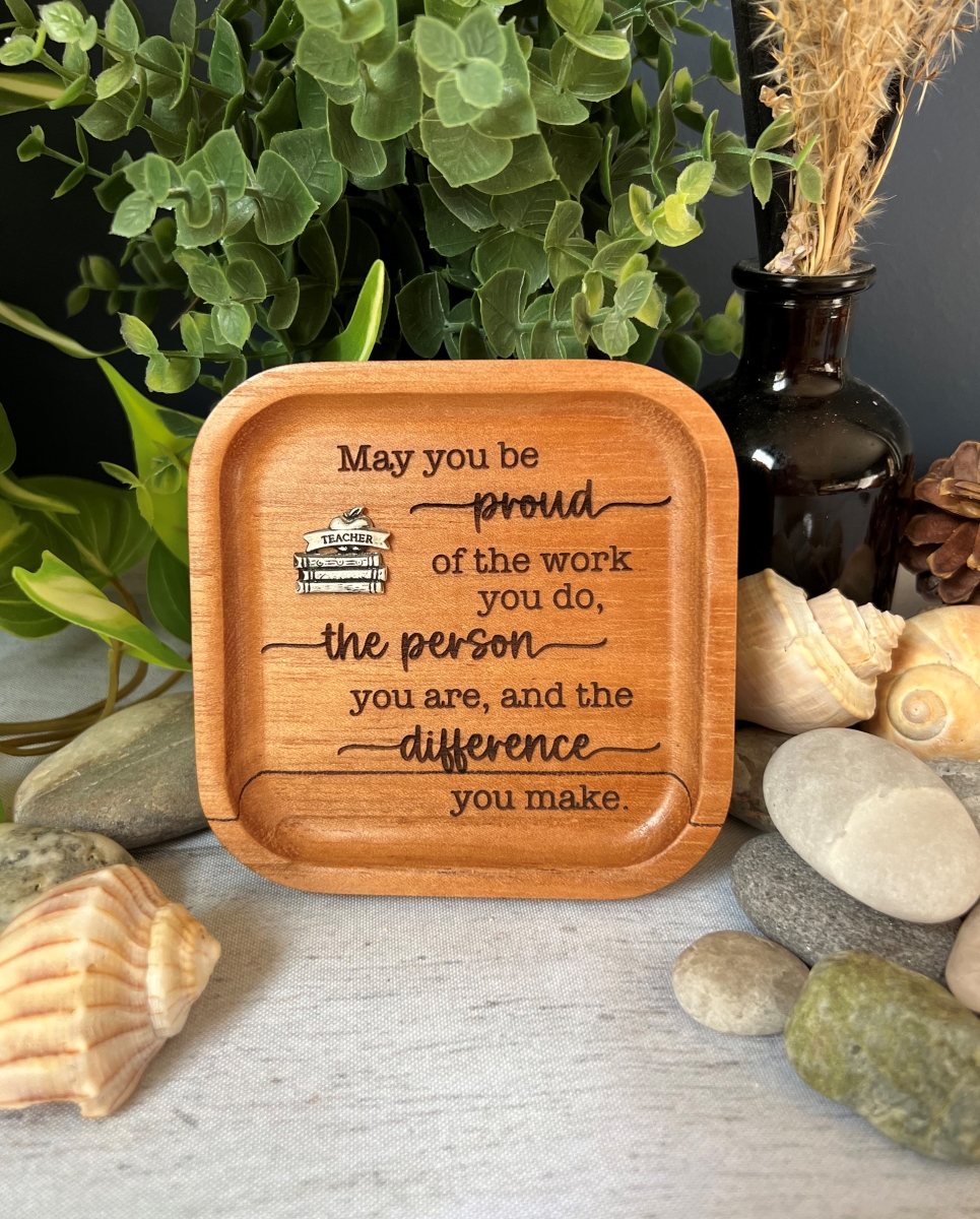 719197 4 in. Square Cedar Teacher Trinket Dish