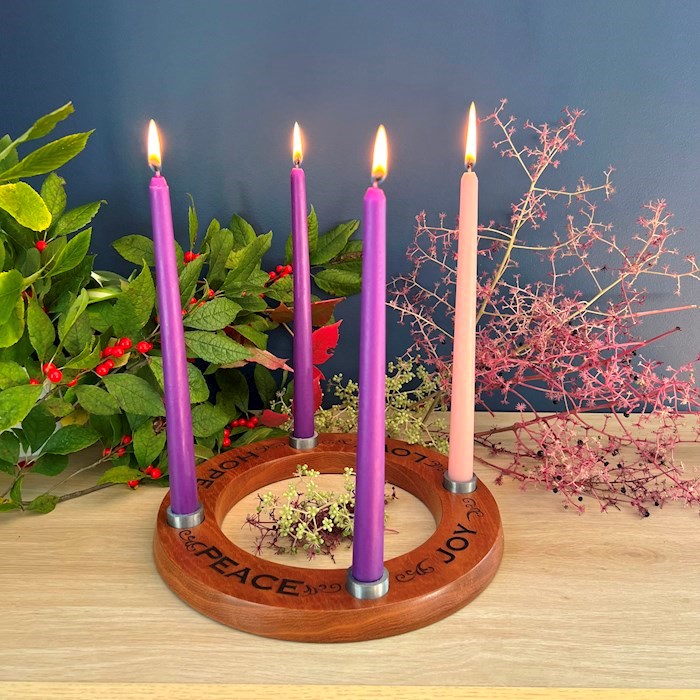 719121 Joy Peace Love Hope with Candles Cedar Advent Wreath