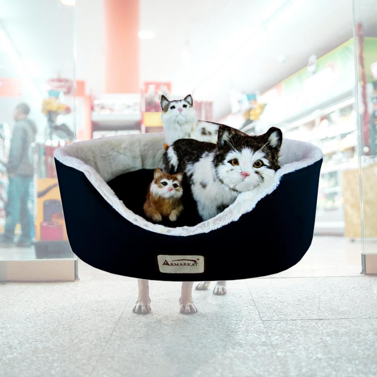 Picture of Aeromark C04HML-MB Armarkat Pet Bed Cat Bed 22 x 19 x 8 - Laurel Green & Ivory