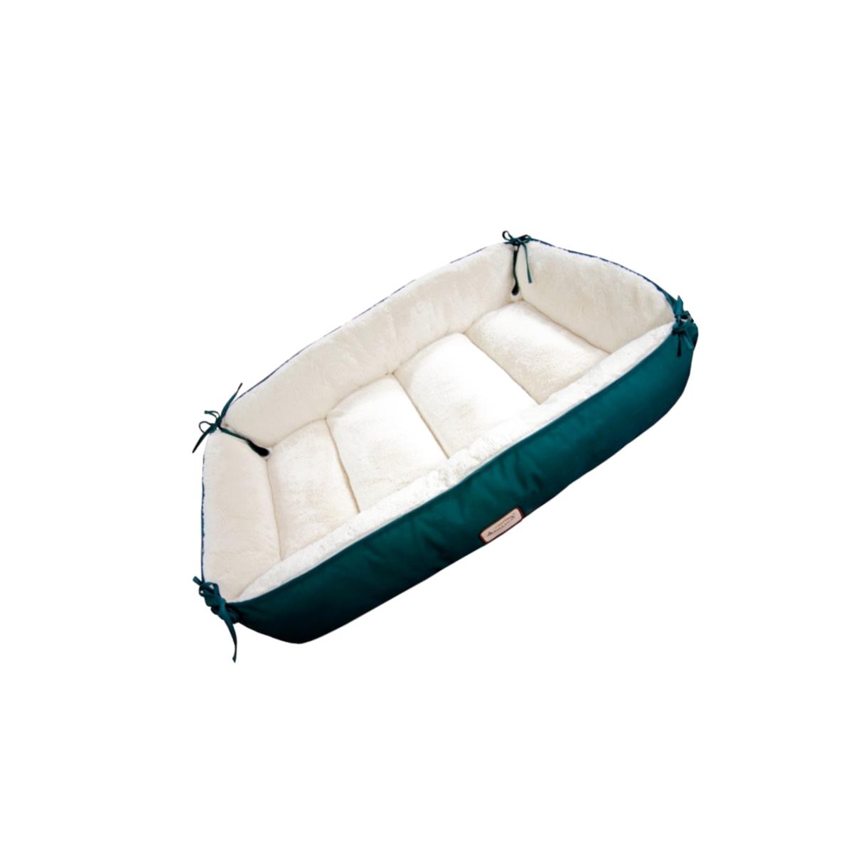 Picture of Aeromark D04HML-MB-L Armarkat Pet Bed 41 x 26 x 8 - Laurel Green & Ivory