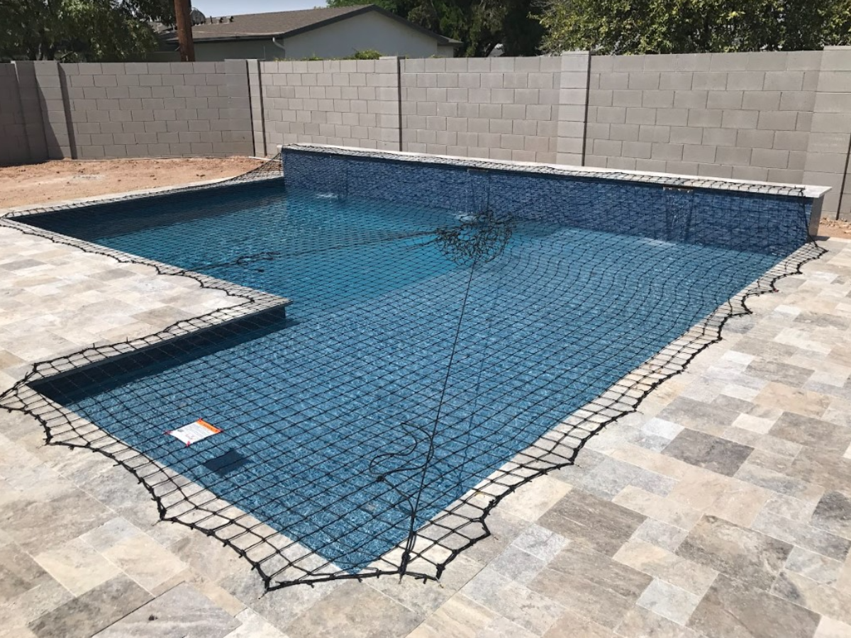 4 ft. Tall Section 15 ft. Long Pool Net