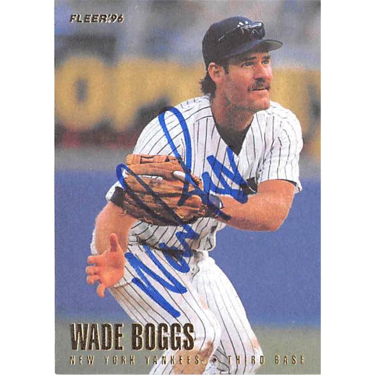 344662 Wade Boggs Autographed Baseball Card - New York Yankees 1996 Fleer No. 180