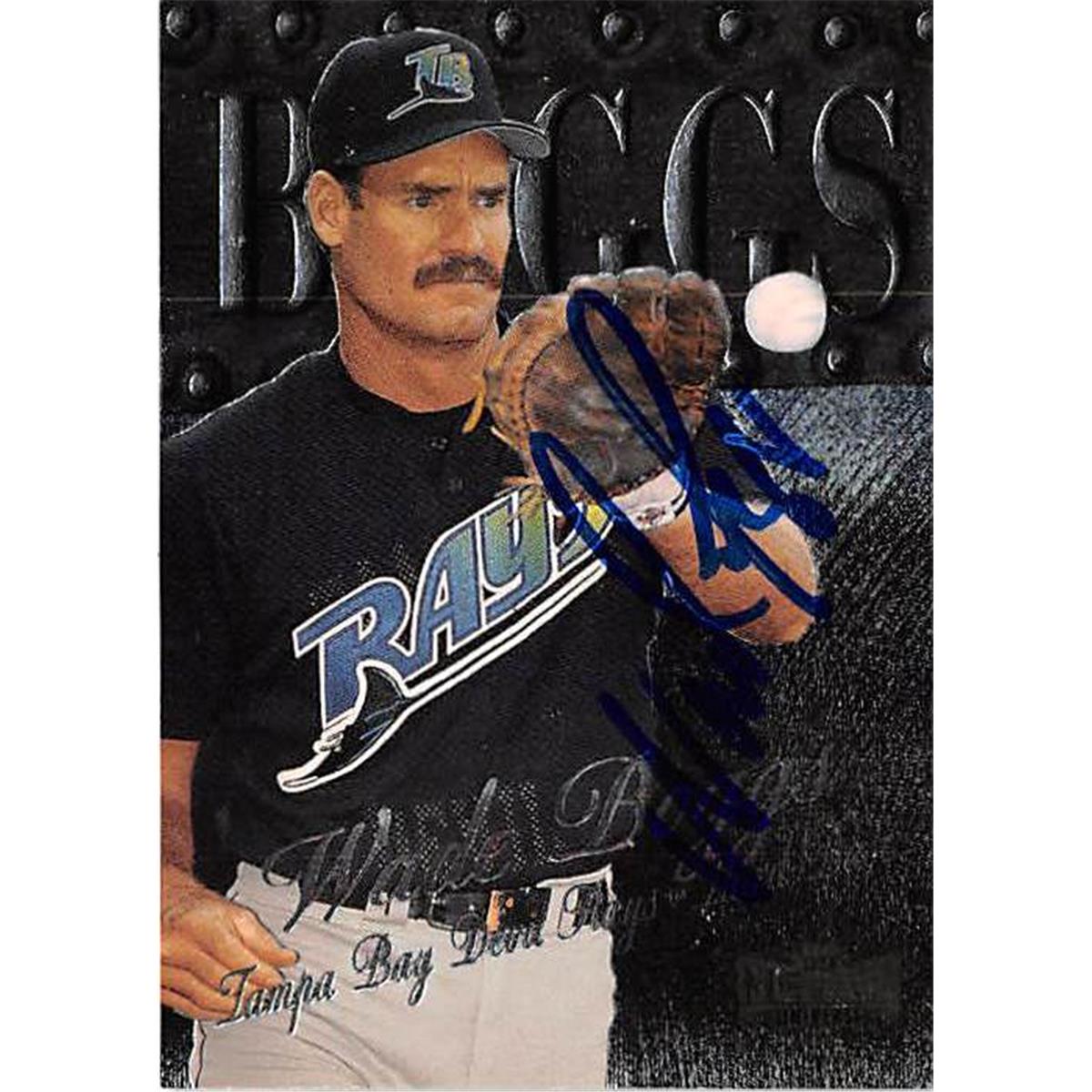 344099 Wade Boggs Autographed Baseball Card - Tampa Bay Devil Rays 1999 Fleer Metal Universe No. 153