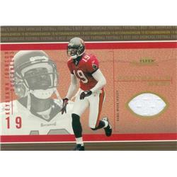 343174 Keyshawn Johnson Player Worn Jersey Patch Football Card - Tampa Bay Buccaneers 2003 Fleer Showcase No. FBKJ LE 24 & 150
