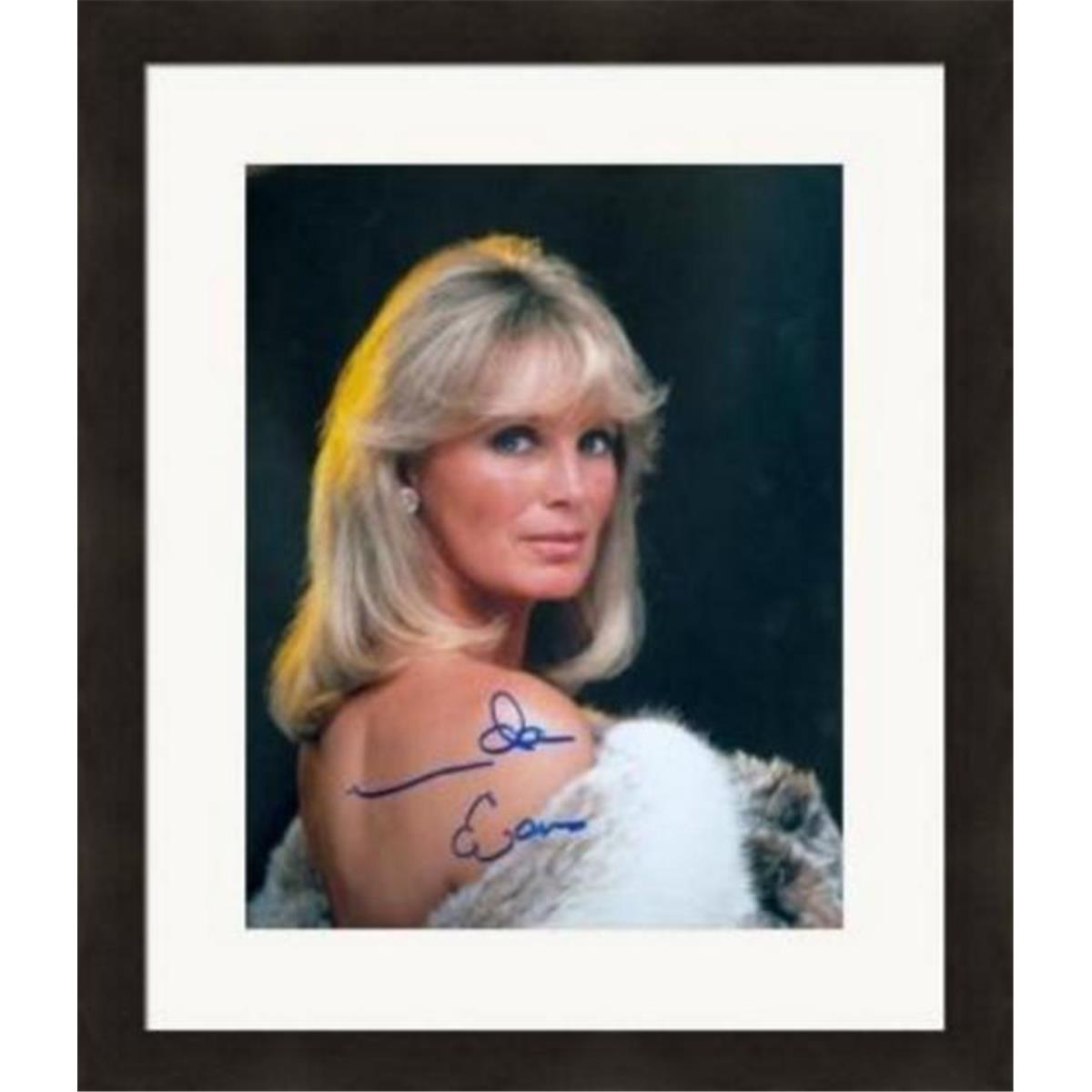 Picture of Autograph Warehouse 377462 8 x 10 in. Linda Evans Autographed Photo No. SC3 Matted & Framed