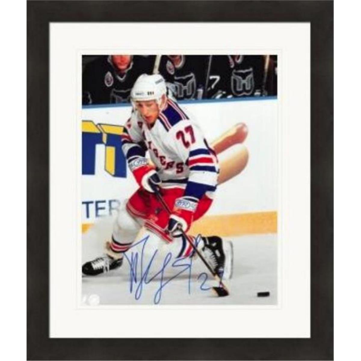 409032 8 x 10 in. Alexei Kovalev Autographed Photo No. 4 Matted & Framed