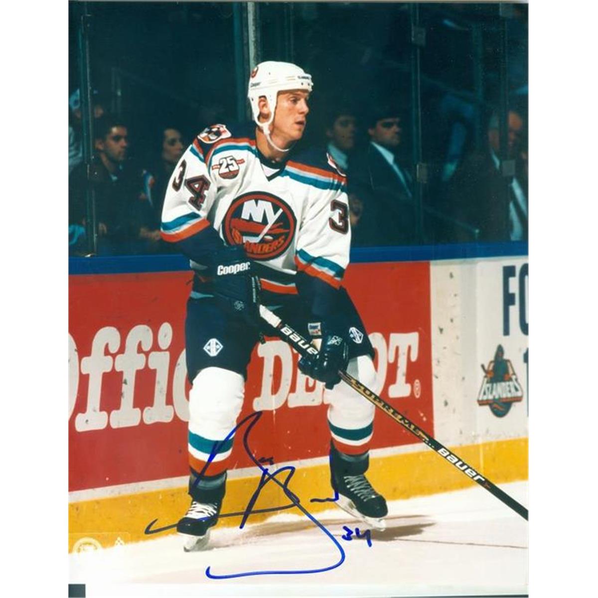 Picture of Autograph Warehouse 376810 8 x 10 in. Bryan Berard Autographed - SC1 Photo Frame