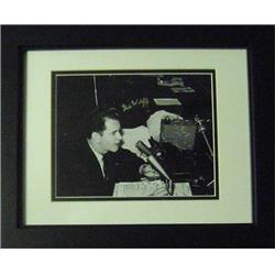 Picture of Autograph Warehouse 376811 8 x 10 in. Bob Wolff Autographed Matted & Framed Photo - Broadcaster Hall of Fame Image No.SC4