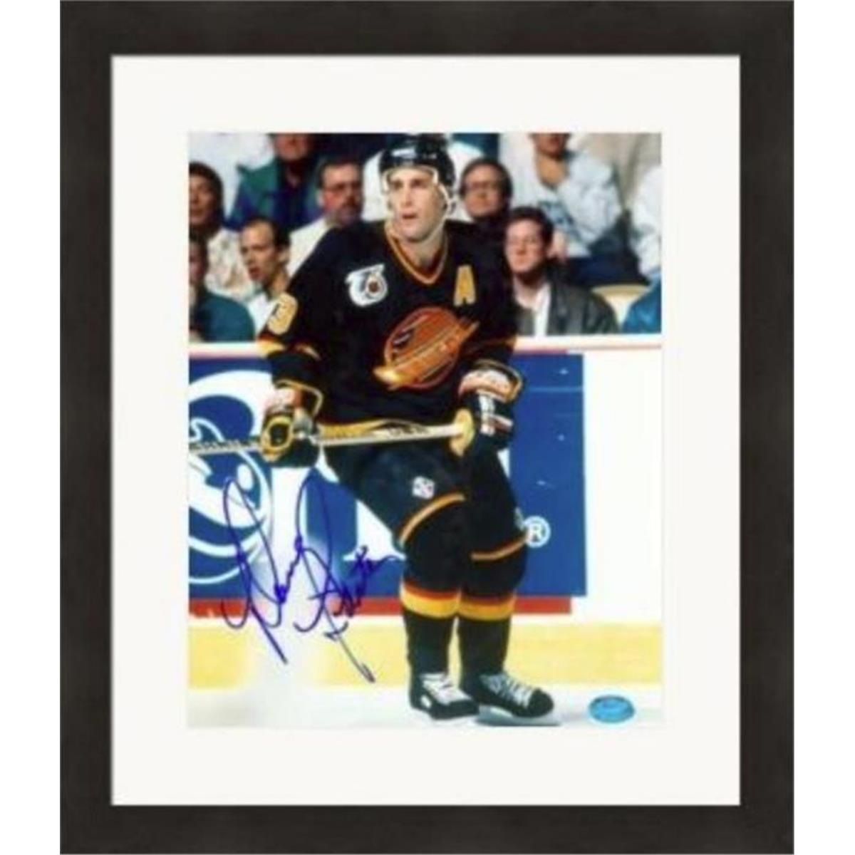 Picture of Autograph Warehouse 409337 8 x 10 in. Doug Lidster Autographed Photo - Matted & Framed