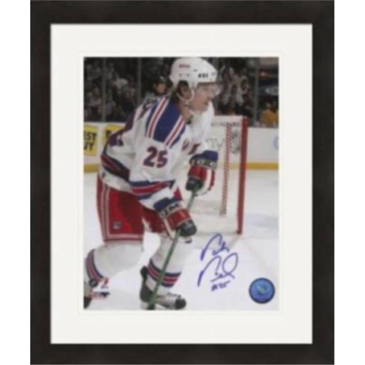 Picture of Autograph Warehouse 409946 8 x 10 in. Petr Prucha Autographed Photo - 1 Matted & Framed