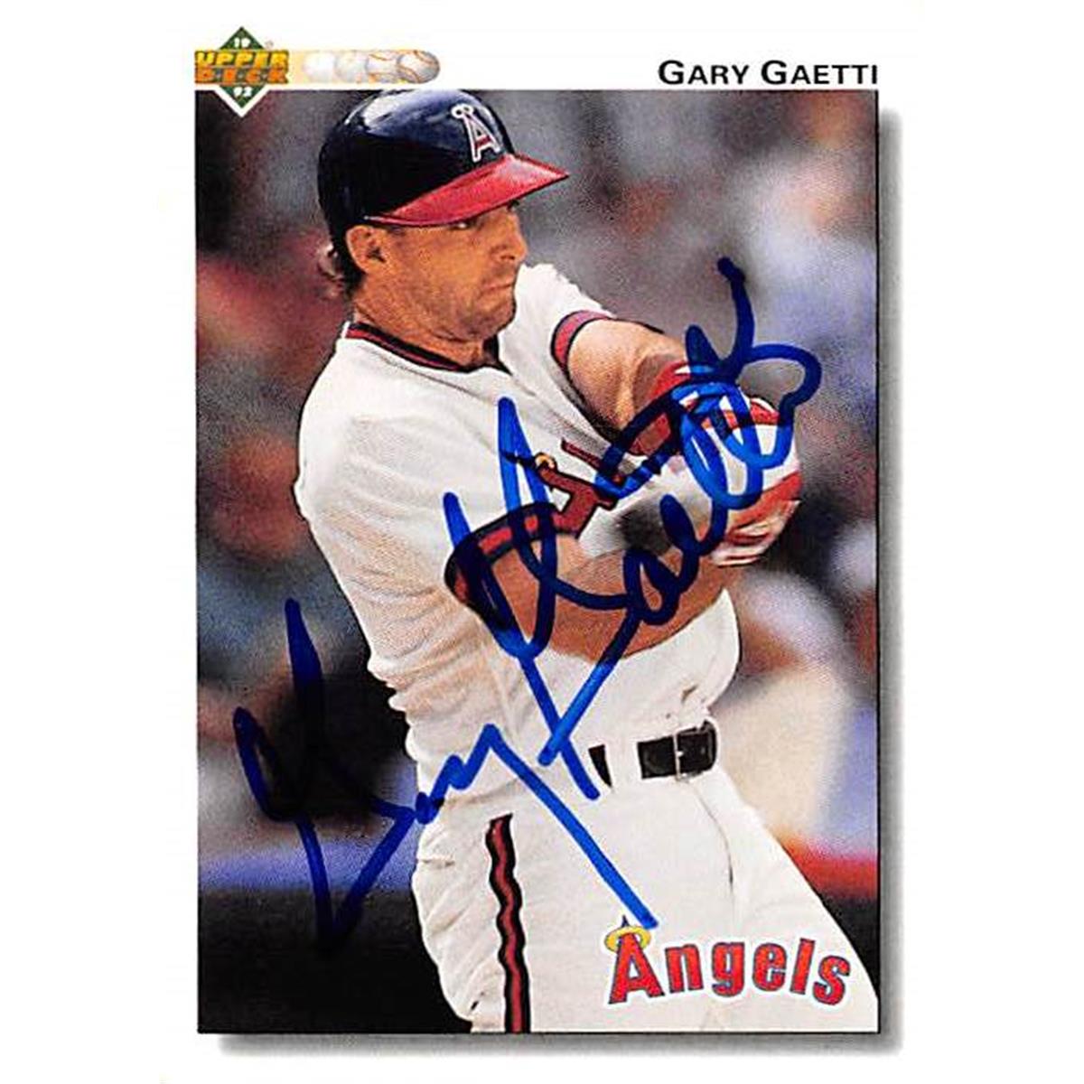 365816 Gary Gaetti Autographed Baseball Card - 1992 Upper Deck 321