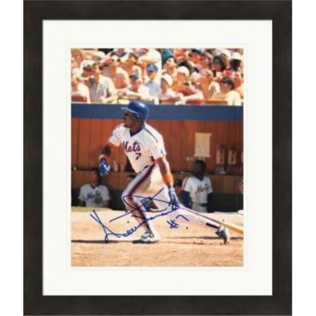 409394 8 x 10 in. Kevin Mitchell Autographed Photo - 67 Matted & Framed