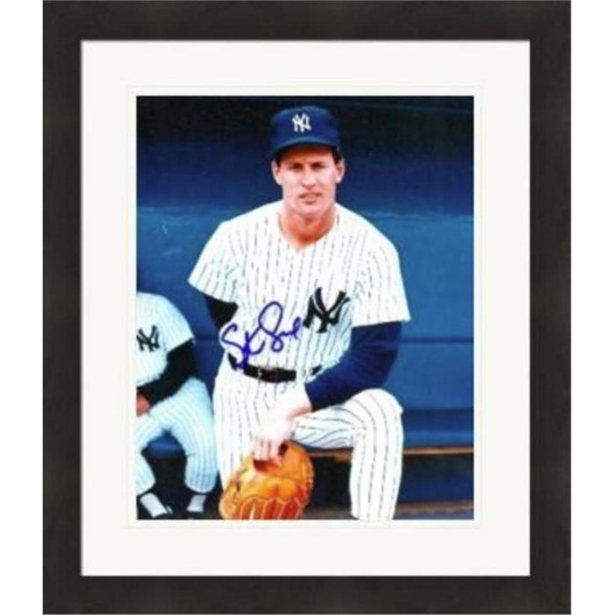 409712 8 x 10 in. Steve Sax Autographed Photo - 1 Matted & Framed
