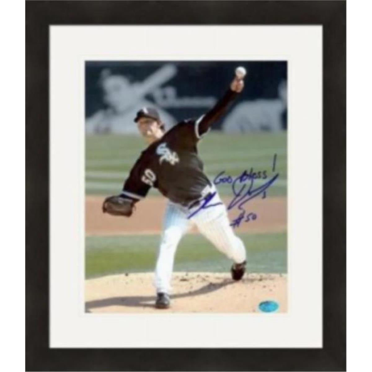 422221 John Danks Autographed 8 x 10 in. Photo Chicago White Sox Matted & Framed