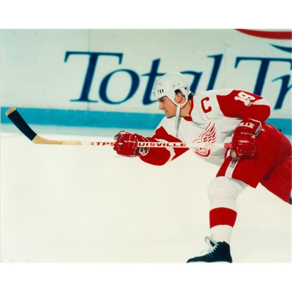Picture of Autograph Warehouse 443628 8 x 10 in. Detroit Red Wings No. 2 Steve Yzerman Photo