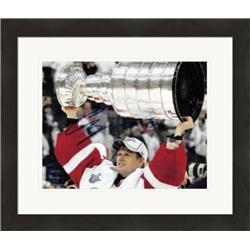 Picture of Autograph Warehouse 454852 8 x 10 in. Detroit Red Wings Stanley Cup Champion No. SC3 Matted & Framed Chris Osgood Autographed Photo