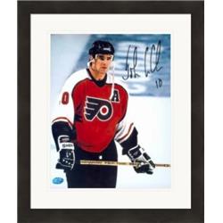 Picture of Autograph Warehouse 432708 8 x 10 in. Philadelphia Flyers No. SC6 Matted & Framed John Leclair Autographed Photo