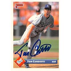 539022 Tom Candiotti Autographed Baseball Card - Los Angeles Dodgers 1993 Donruss No.142