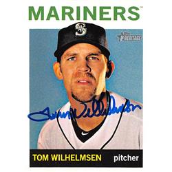 539398 Tom Wilhelmsen Autographed Baseball Card - Seattle Mariners 2013 Topps Heritage No.286