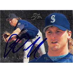 570768 Seattle Mariners, SC Ron Villone Autographed Baseball Card - 1995 Fleer Flair No.303