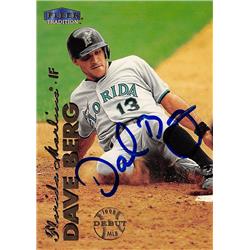 570916 Florida Marlins, SC Dave Berg Autographed Baseball Card - 1999 Fleer Tradition No.354