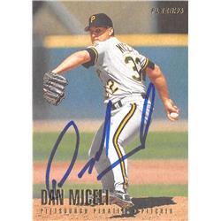 572438 Pittsburgh Pirates SC Dan Miceli Autographed Baseball Card - 1996 Fleer No.528