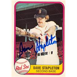 571068 Boston Red Sox Dave Stapleton Autographed Baseball Card - 1981 Fleer No.236
