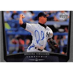 572418 New York Yankees Ramiro Mendoza Autographed Baseball Card - 2000 Upper Deck No.162