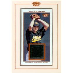 626985 Barry Zito Player Worn Jersey Patch Baseball Card - Oakland Athletics 2003 Topps 206 - No.TRBZ