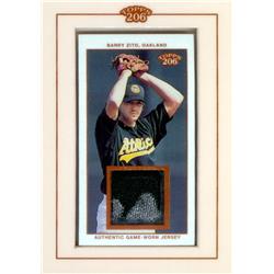 626992 Barry Zito Player Worn Jersey Patch Baseball Card - Oakland Athletics 2003 Topps 206 - No.TRBZ 5705773