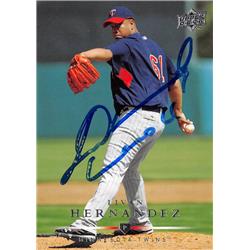 637643 Livan Hernandez Autographed Baseball Card - Minnesota Twins 2008 Upper Deck - No.560