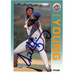 586950 Anthony Young Autographed Baseball Card - New York Mets 1992 Fleer - No.520