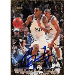 623503 Corey Maggette Autographed Basketball Card - Duke Blue Devils 1999 Collectors Edge Rookie - No.RR30