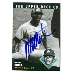585653 Manny Mota Autographed Baseball Card - Los Angeles Dodgers Montreal Expos 1994 Upper Deck - No.139 All Time Heroes Bat
