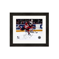 620382 8 x 10 in. Brian Gionta Autographed Photo - New Jersey Devils - No.1 Go Devlis Framed & Matted