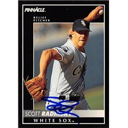 626308 Scott Radinsky Autographed Baseball Card - Chicago White Sox 1992 Pinnacle - No.389