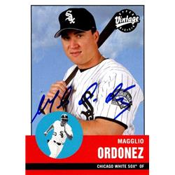 650970 Magglio Ordonez Autographed Baseball Card - Chicago White Sox, FT 2001 Upper Deck Vintage - No.141