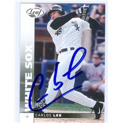 585731 Carlos Lee Autographed Baseball Card - Chicago White Sox - 2002 Donruss Leaf Baseball Card No.15